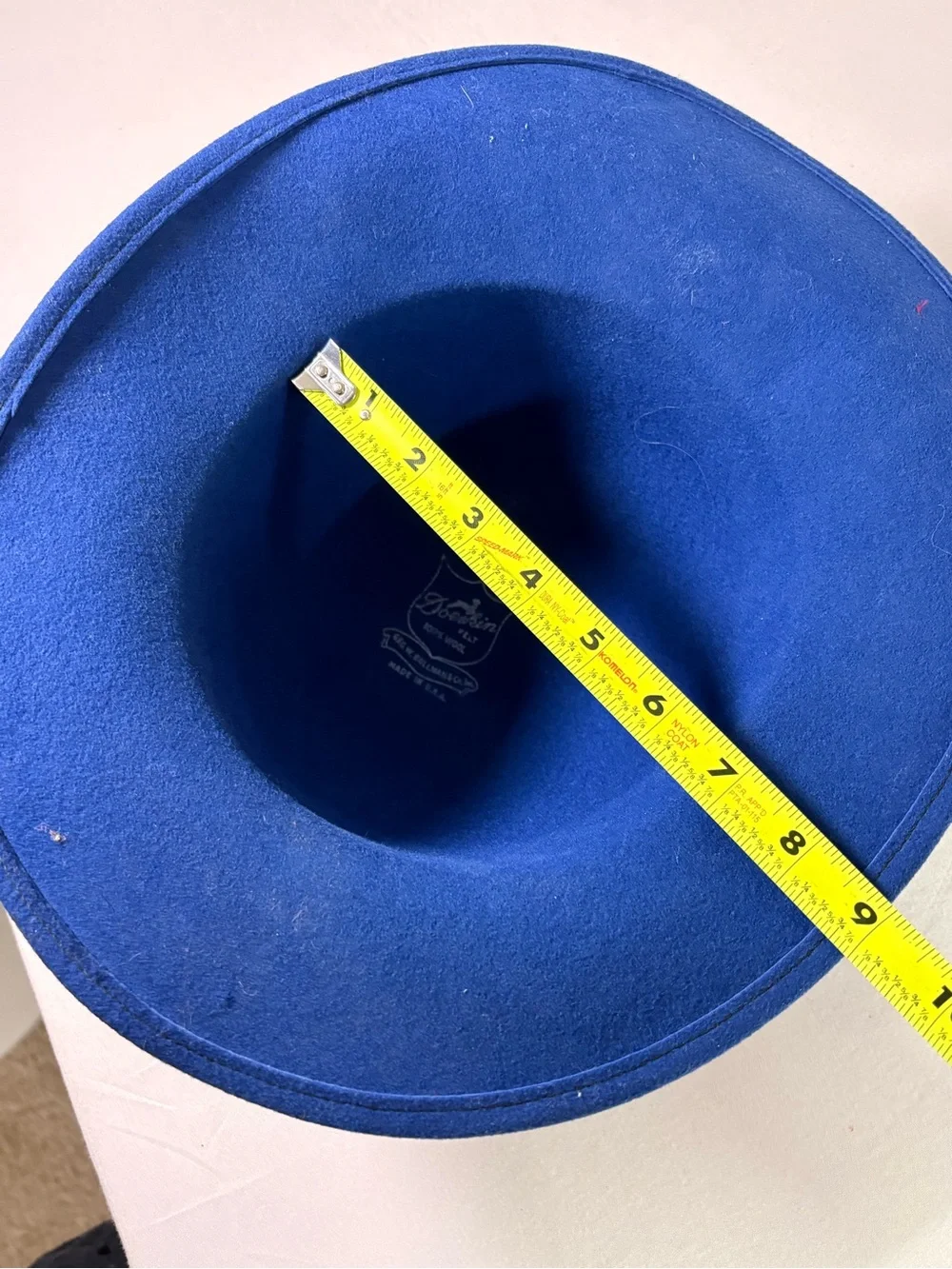 Stylish Women's Royal Blue Felt Fedora with Feather Accent
